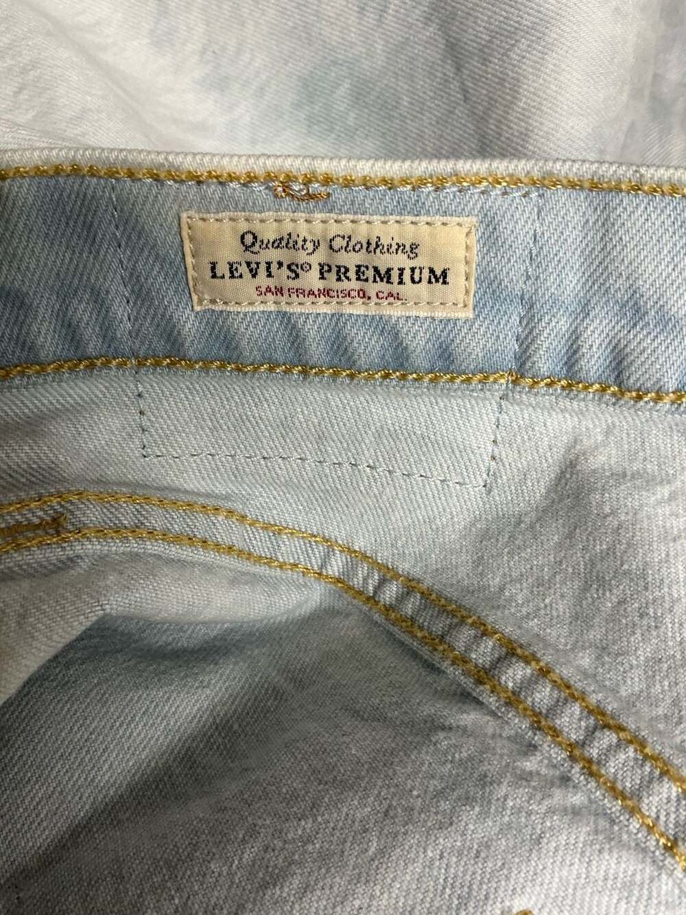 Levi's Premium 501 Quality Clothing Women's Jeans Size W27 X L28 - Picture 3 of 10